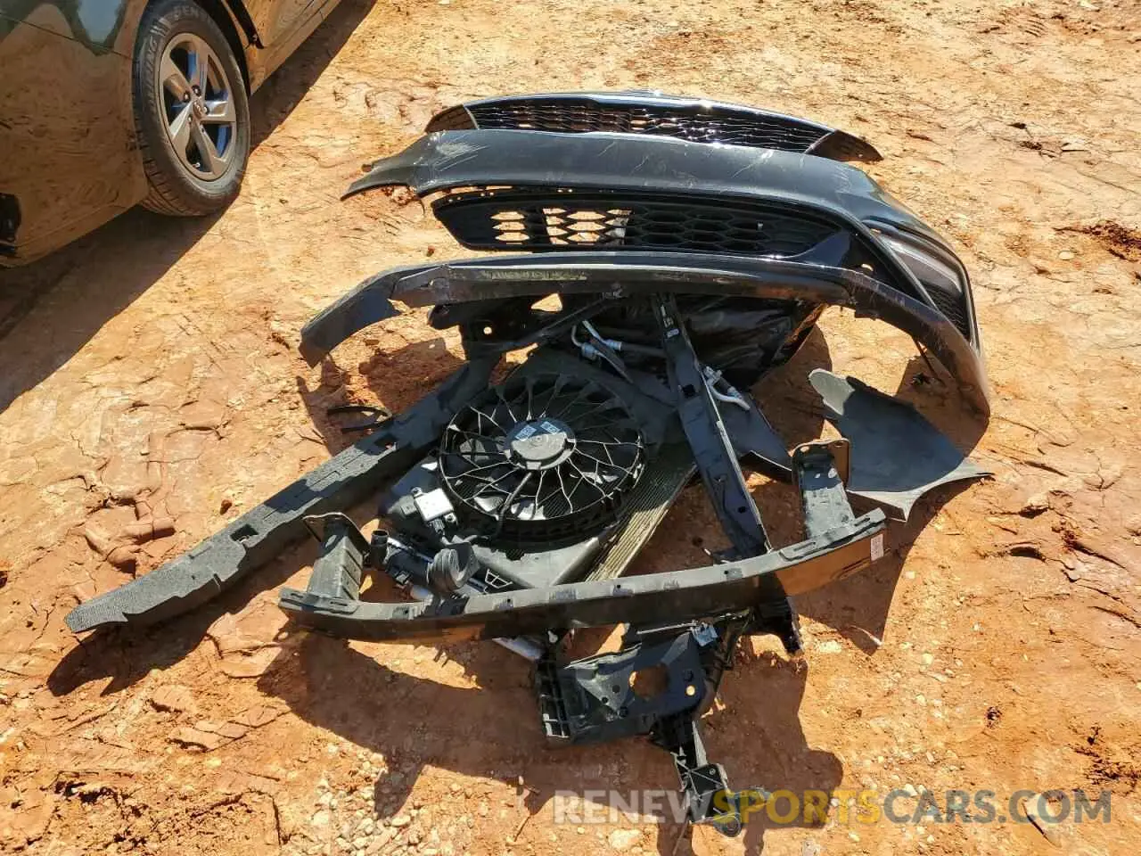 14 Photograph of a damaged car 5XXGT4L35KG290854 KIA OPTIMA 2019