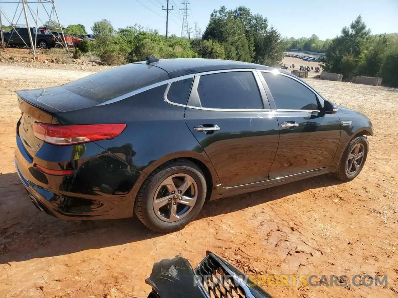 3 Photograph of a damaged car 5XXGT4L35KG290854 KIA OPTIMA 2019