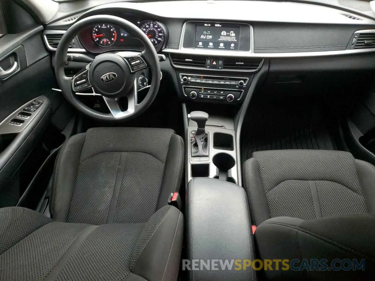 8 Photograph of a damaged car 5XXGT4L35KG312240 KIA OPTIMA 2019