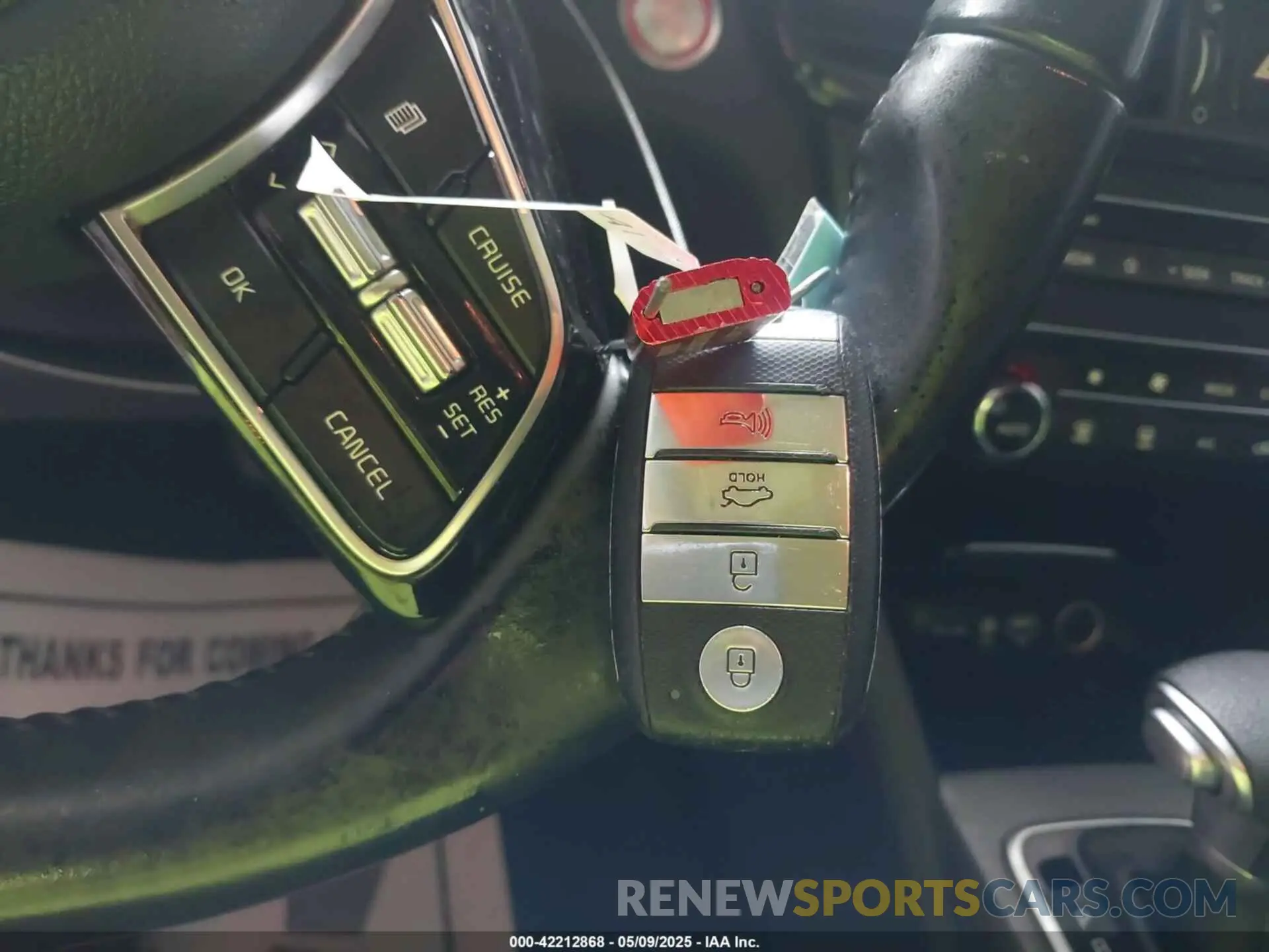 11 Photograph of a damaged car 5XXGT4L35KG314960 KIA OPTIMA 2019