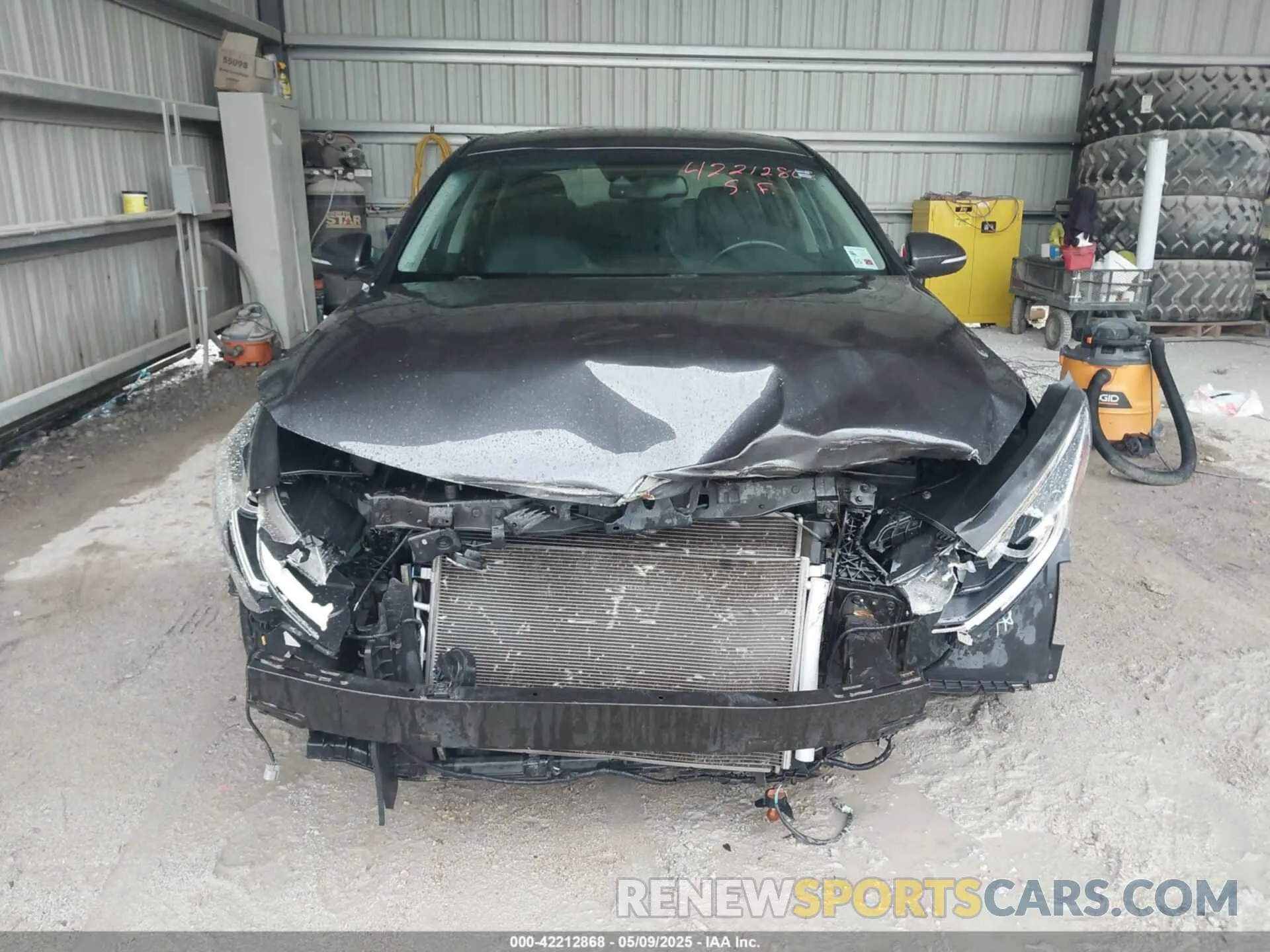 13 Photograph of a damaged car 5XXGT4L35KG314960 KIA OPTIMA 2019