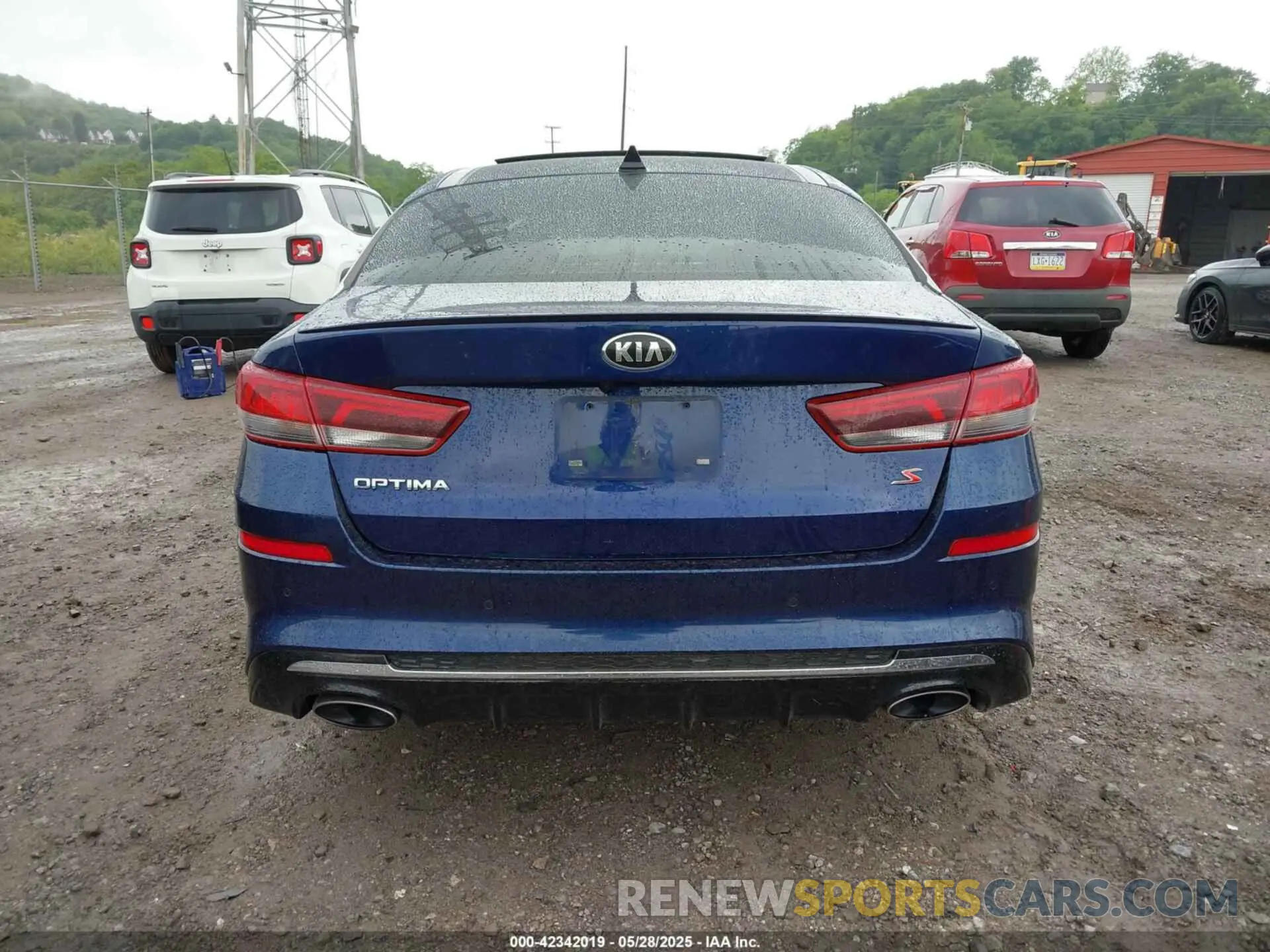 16 Photograph of a damaged car 5XXGT4L35KG315042 KIA OPTIMA 2019
