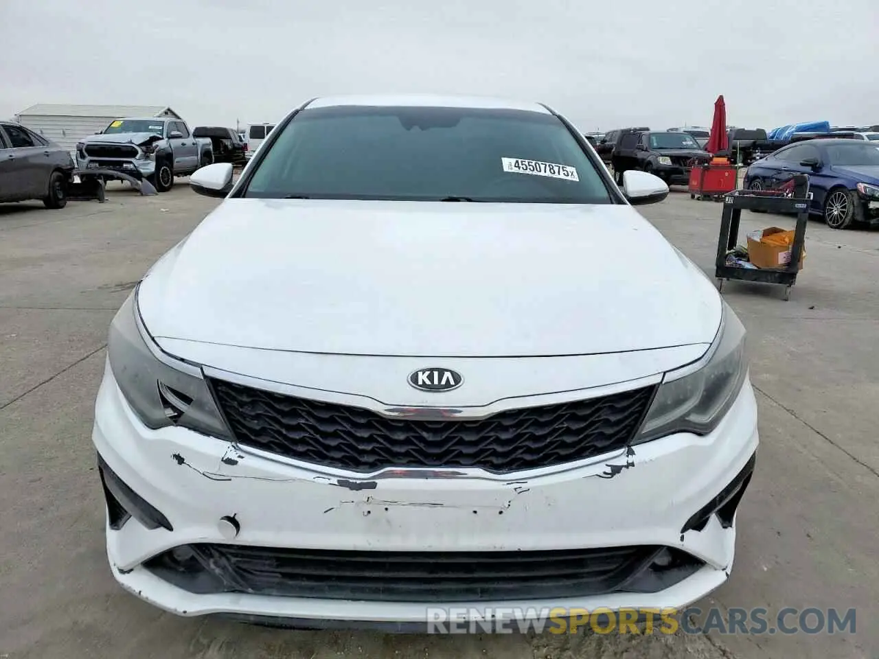 5 Photograph of a damaged car 5XXGT4L35KG315638 KIA OPTIMA 2019