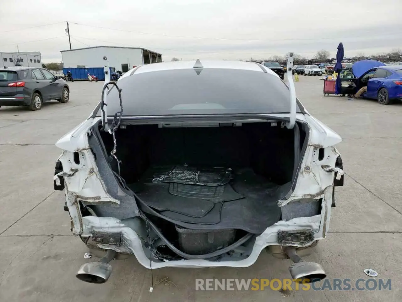 6 Photograph of a damaged car 5XXGT4L35KG315638 KIA OPTIMA 2019