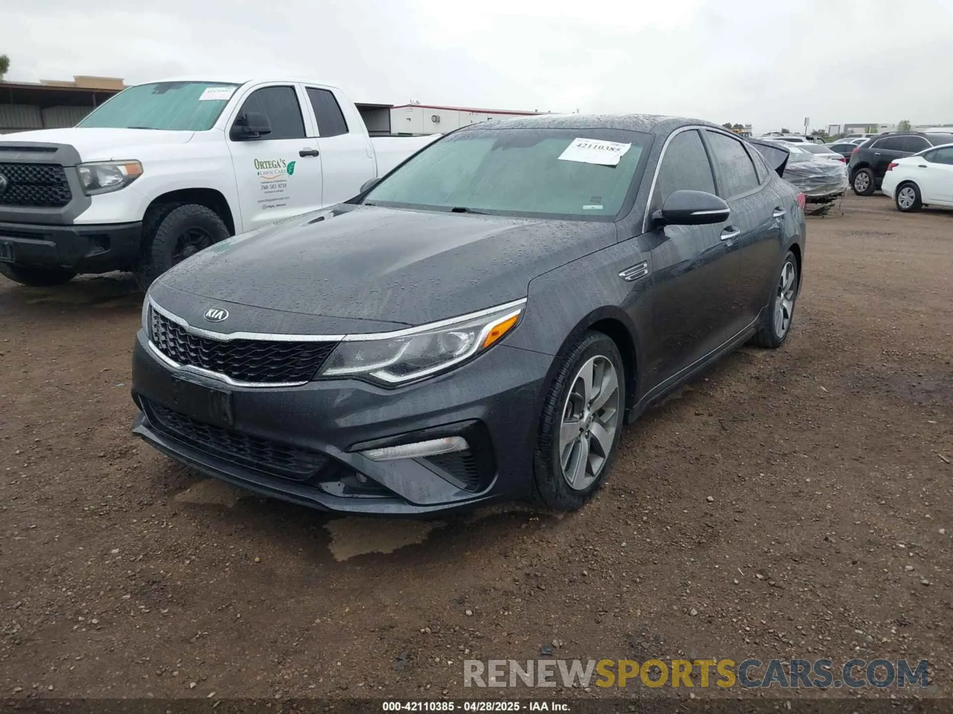 2 Photograph of a damaged car 5XXGT4L35KG318216 KIA OPTIMA 2019