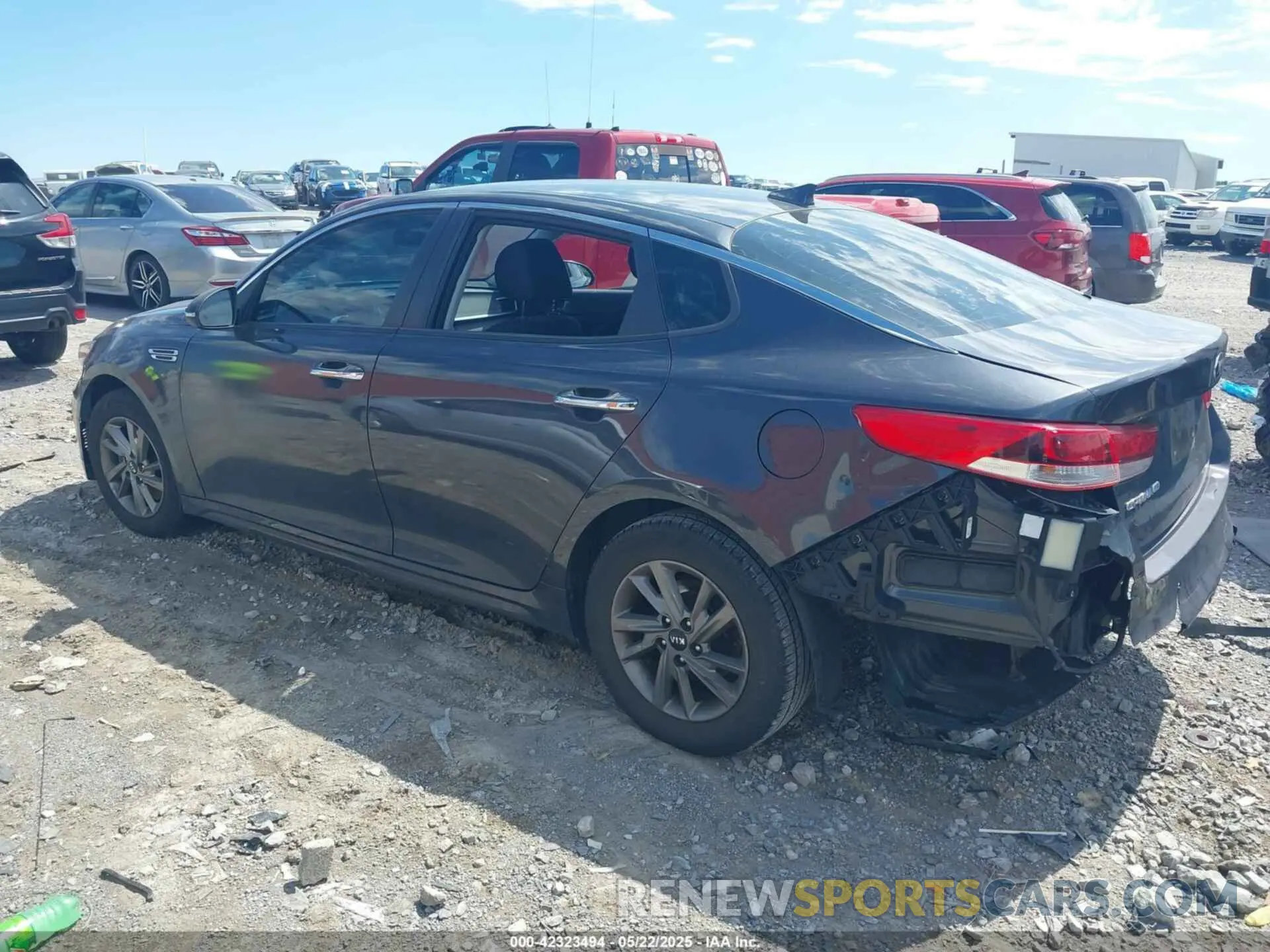 3 Photograph of a damaged car 5XXGT4L35KG323447 KIA OPTIMA 2019