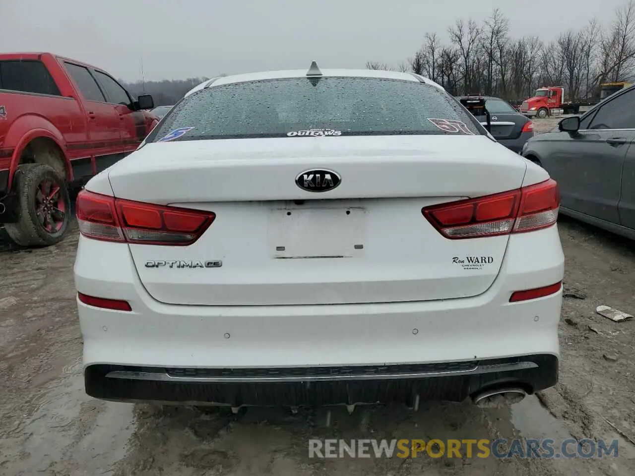 6 Photograph of a damaged car 5XXGT4L35KG331970 KIA OPTIMA 2019