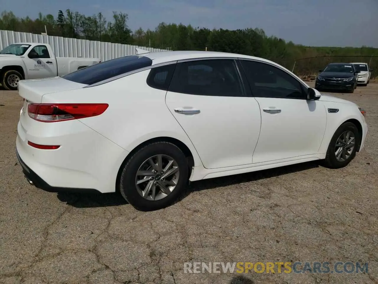 3 Photograph of a damaged car 5XXGT4L35KG332634 KIA OPTIMA 2019