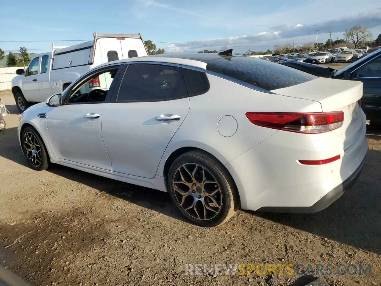 2 Photograph of a damaged car 5XXGT4L35KG335470 KIA OPTIMA 2019