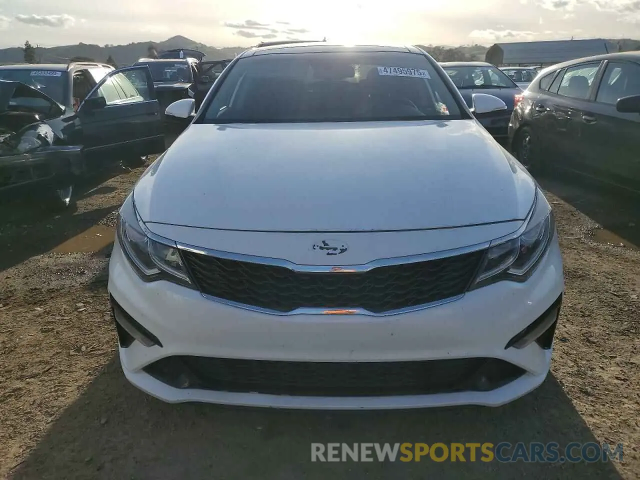 5 Photograph of a damaged car 5XXGT4L35KG335470 KIA OPTIMA 2019