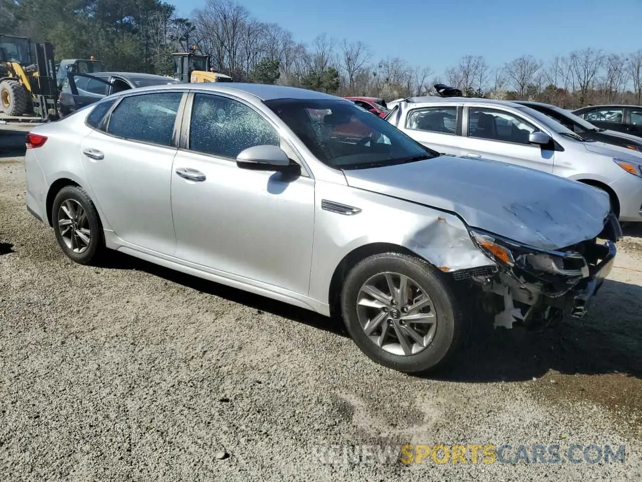 4 Photograph of a damaged car 5XXGT4L35KG339292 KIA OPTIMA 2019