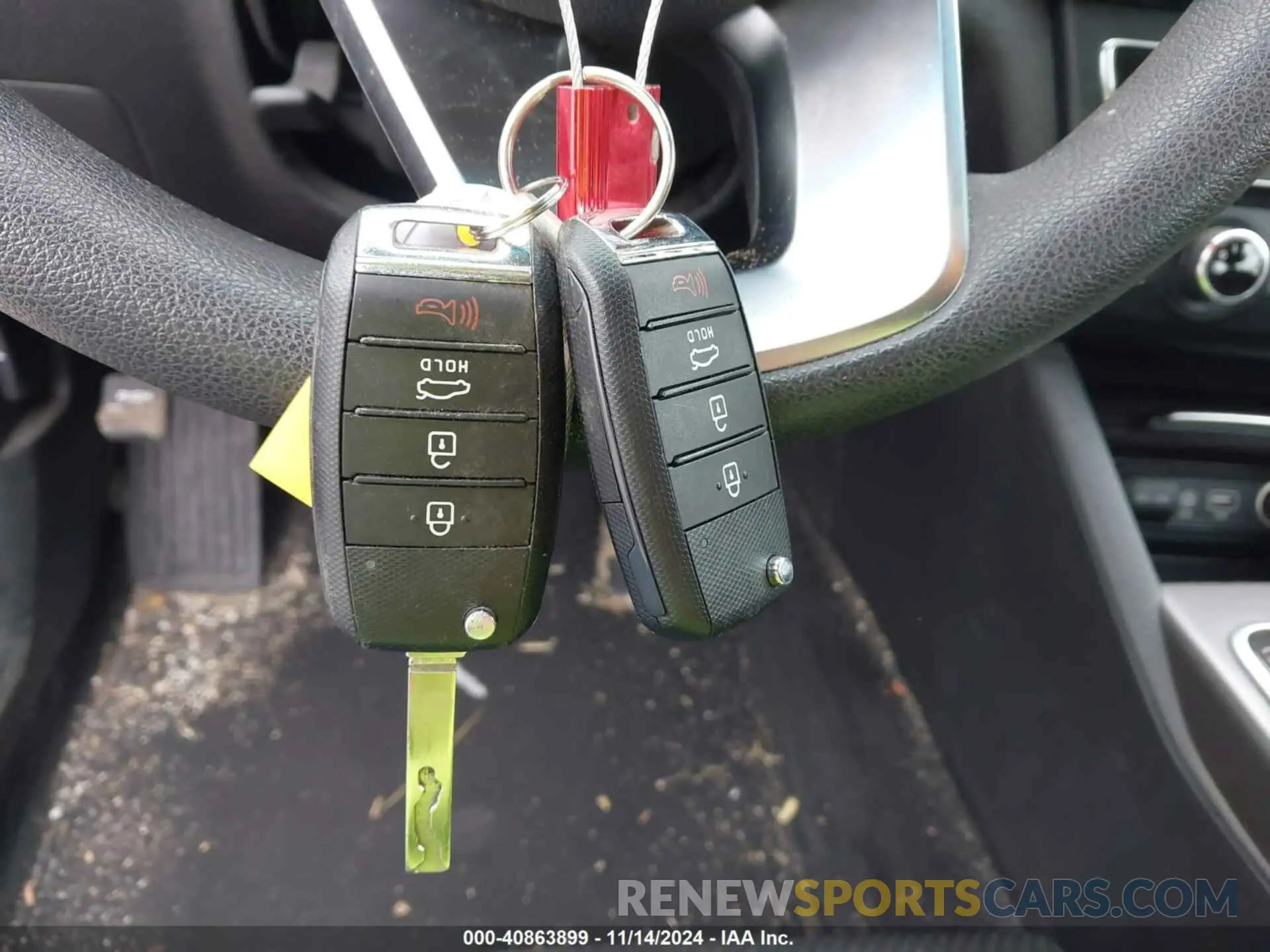 11 Photograph of a damaged car 5XXGT4L35KG339342 KIA OPTIMA 2019