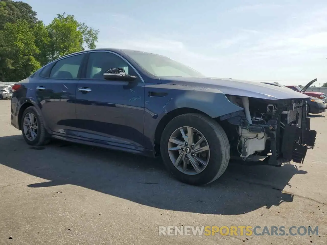 4 Photograph of a damaged car 5XXGT4L35KG340474 KIA OPTIMA 2019