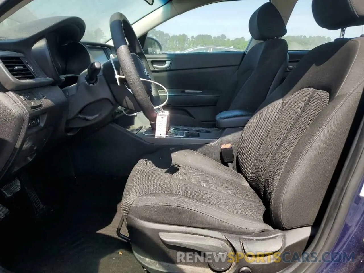 7 Photograph of a damaged car 5XXGT4L35KG340474 KIA OPTIMA 2019