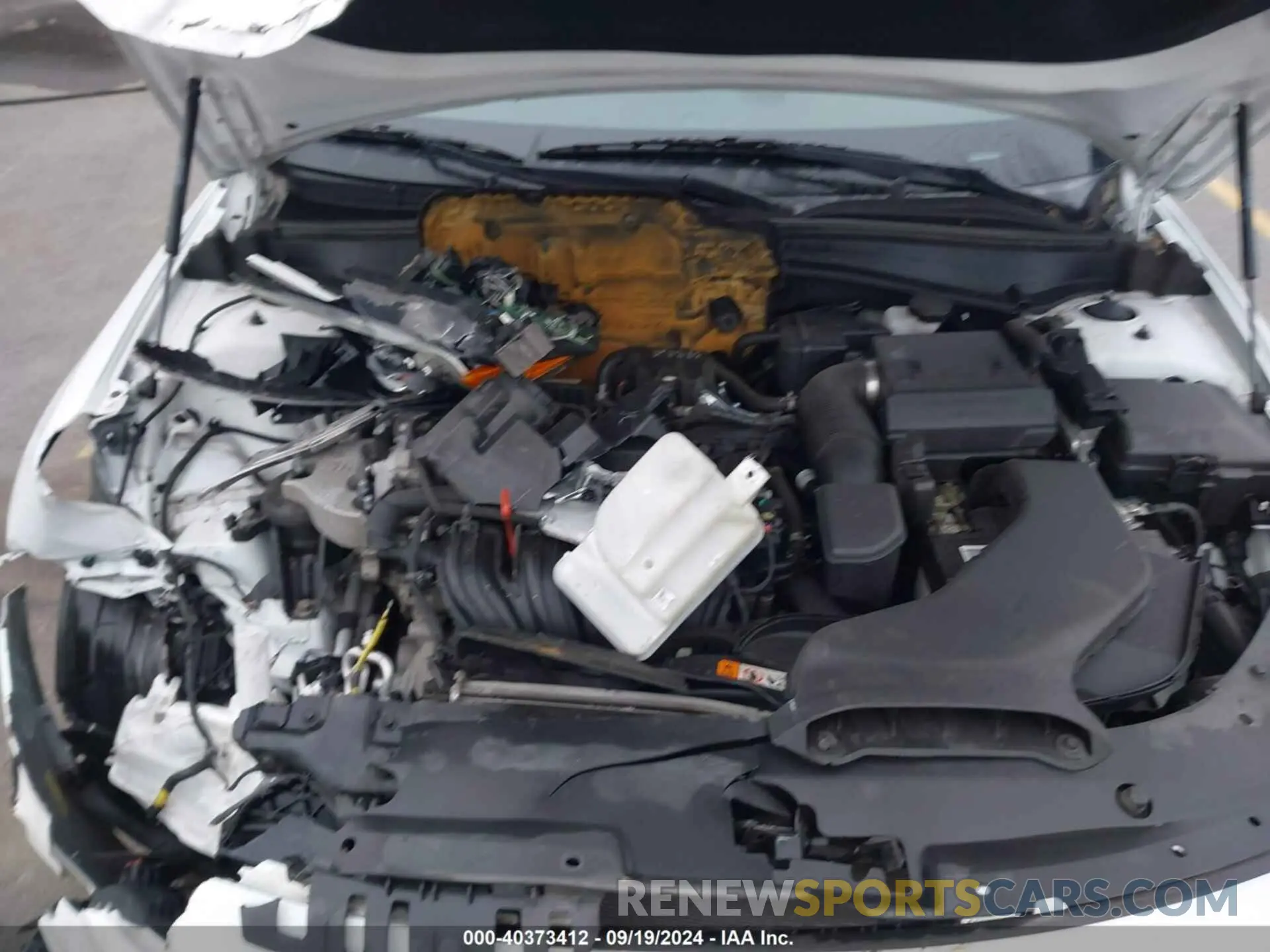 10 Photograph of a damaged car 5XXGT4L35KG340751 KIA OPTIMA 2019