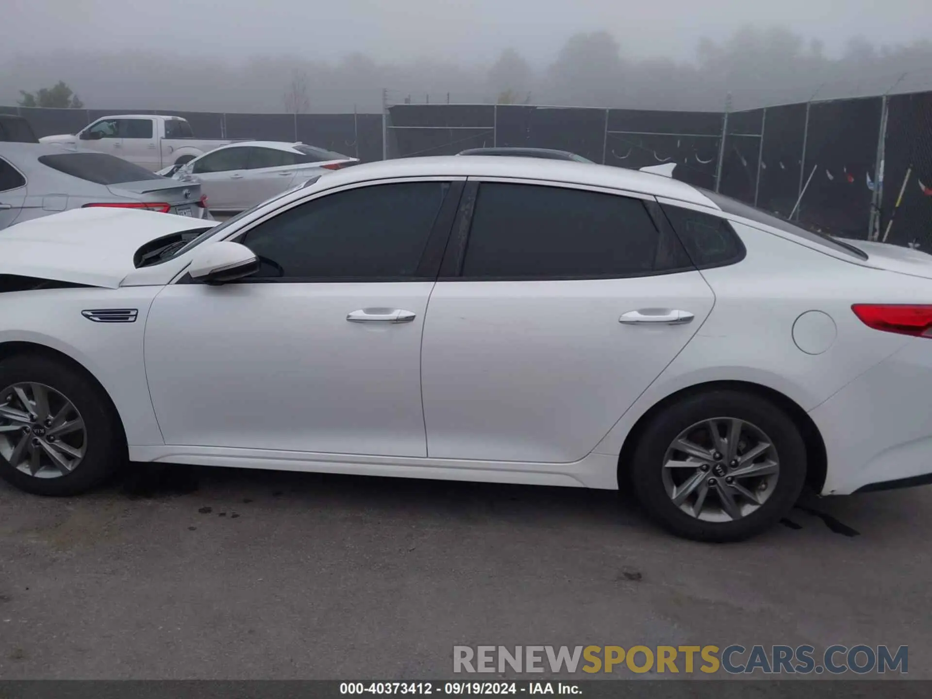 14 Photograph of a damaged car 5XXGT4L35KG340751 KIA OPTIMA 2019