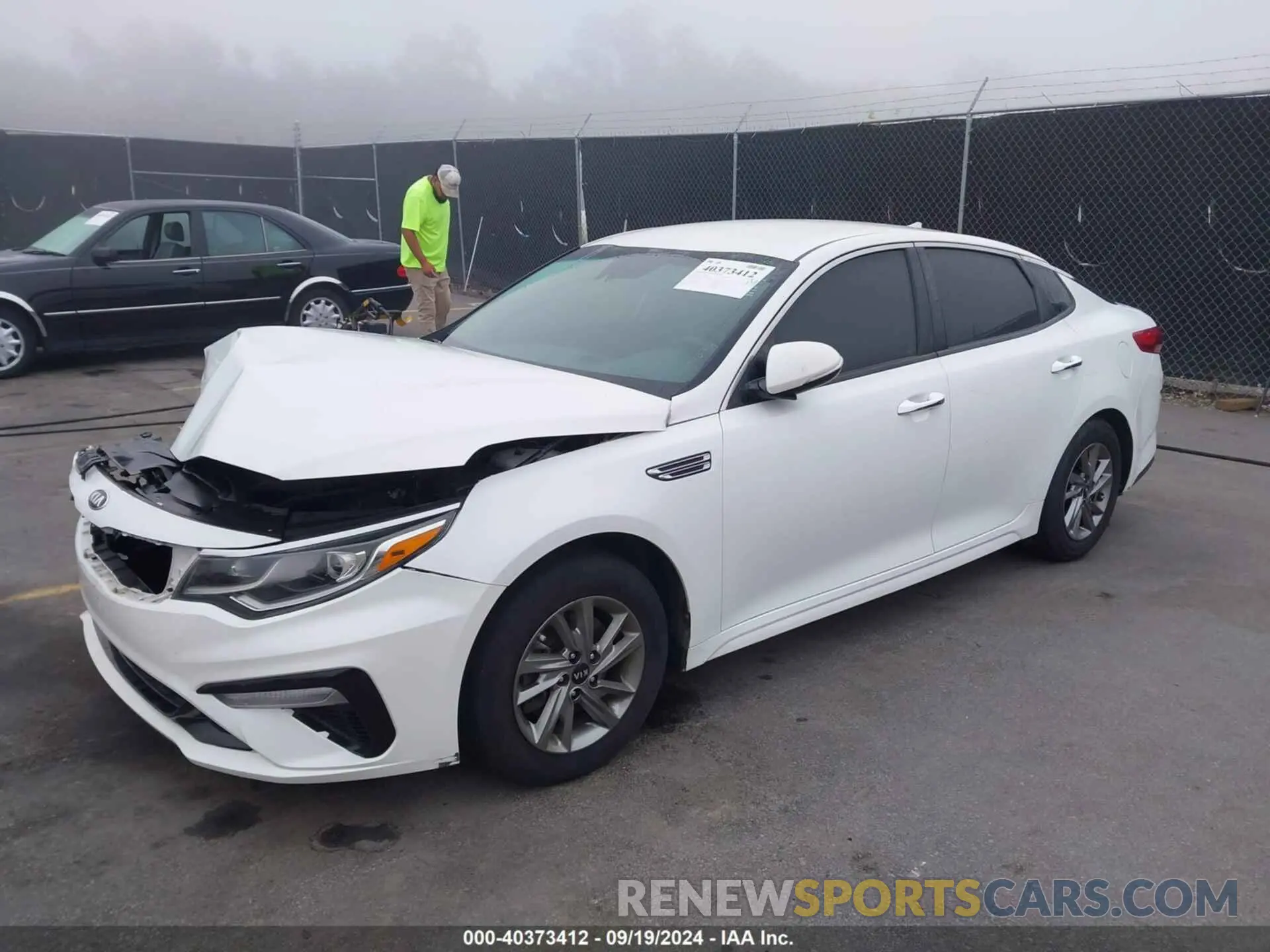 2 Photograph of a damaged car 5XXGT4L35KG340751 KIA OPTIMA 2019