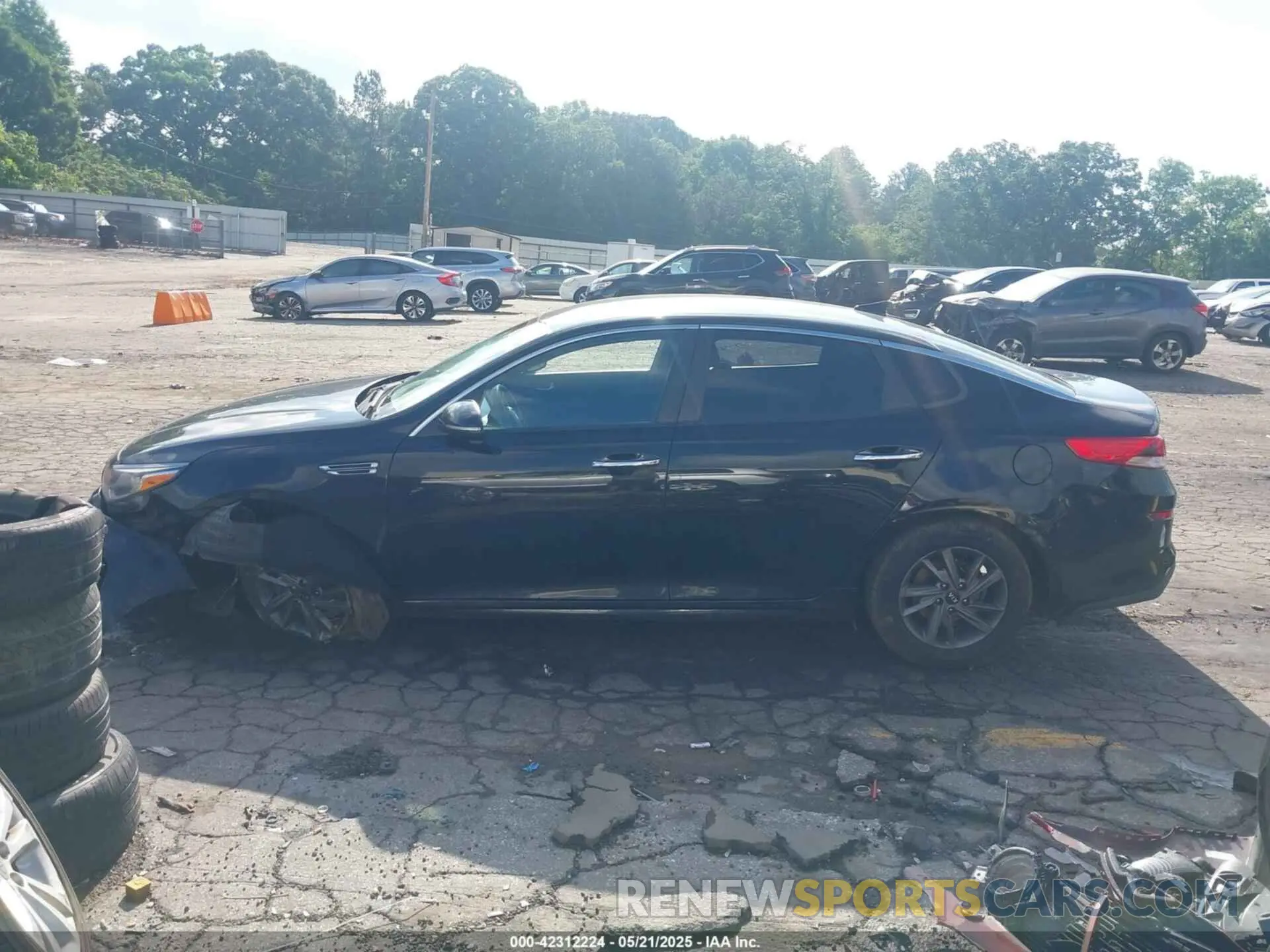 13 Photograph of a damaged car 5XXGT4L35KG344993 KIA OPTIMA 2019