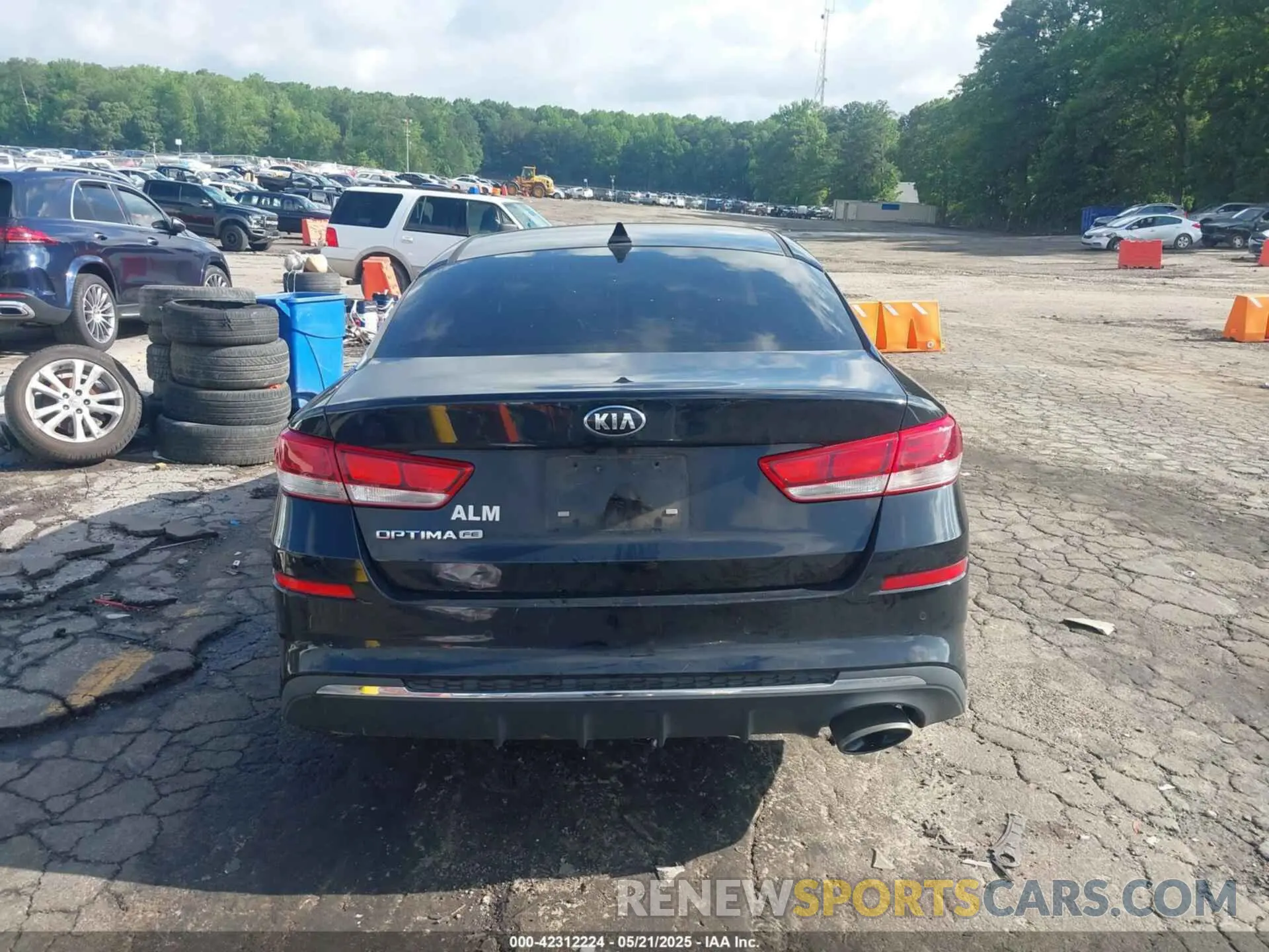 15 Photograph of a damaged car 5XXGT4L35KG344993 KIA OPTIMA 2019