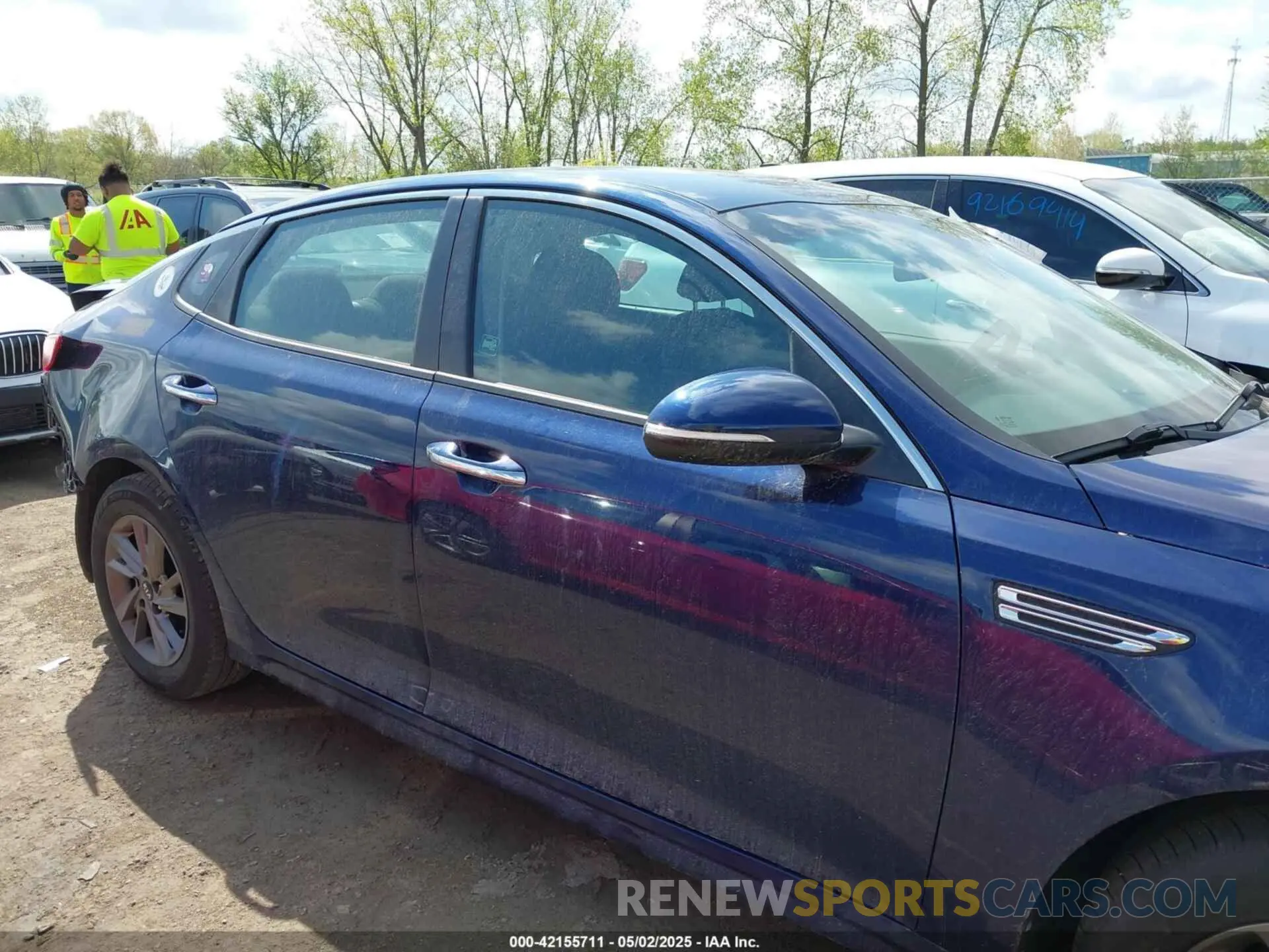 14 Photograph of a damaged car 5XXGT4L35KG351393 KIA OPTIMA 2019