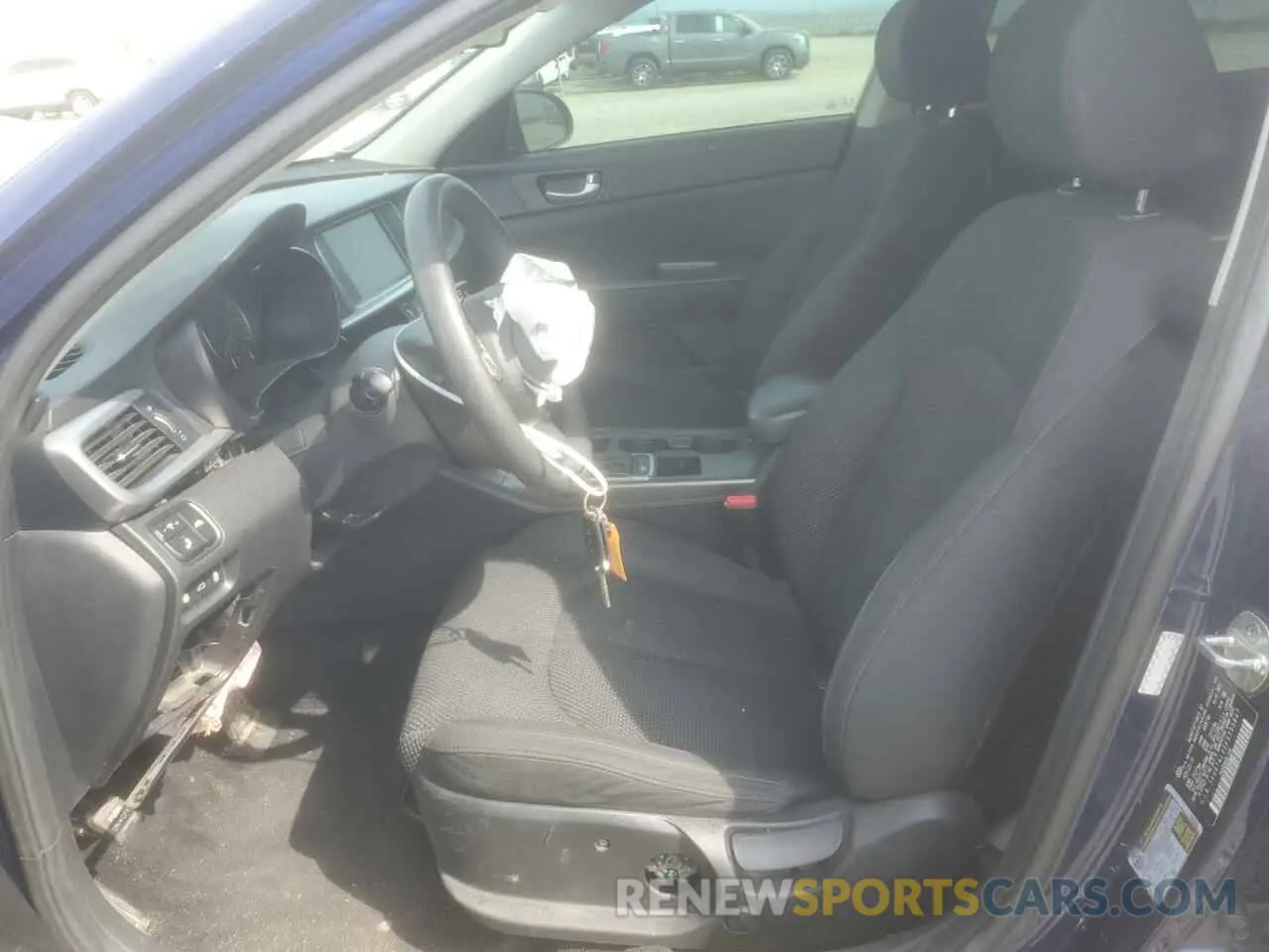 7 Photograph of a damaged car 5XXGT4L35KG353807 KIA OPTIMA 2019