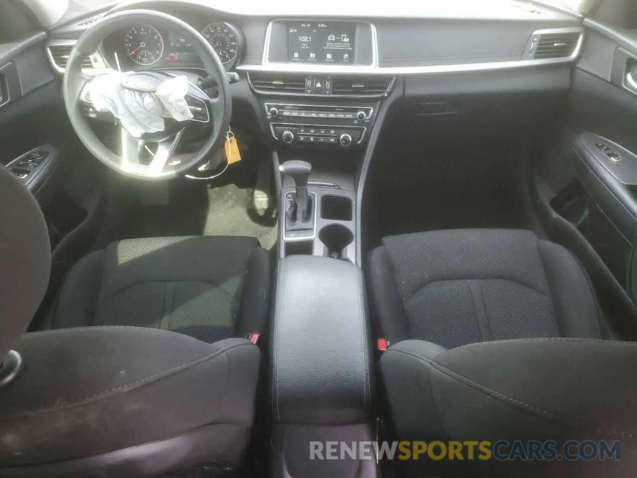 8 Photograph of a damaged car 5XXGT4L35KG353807 KIA OPTIMA 2019