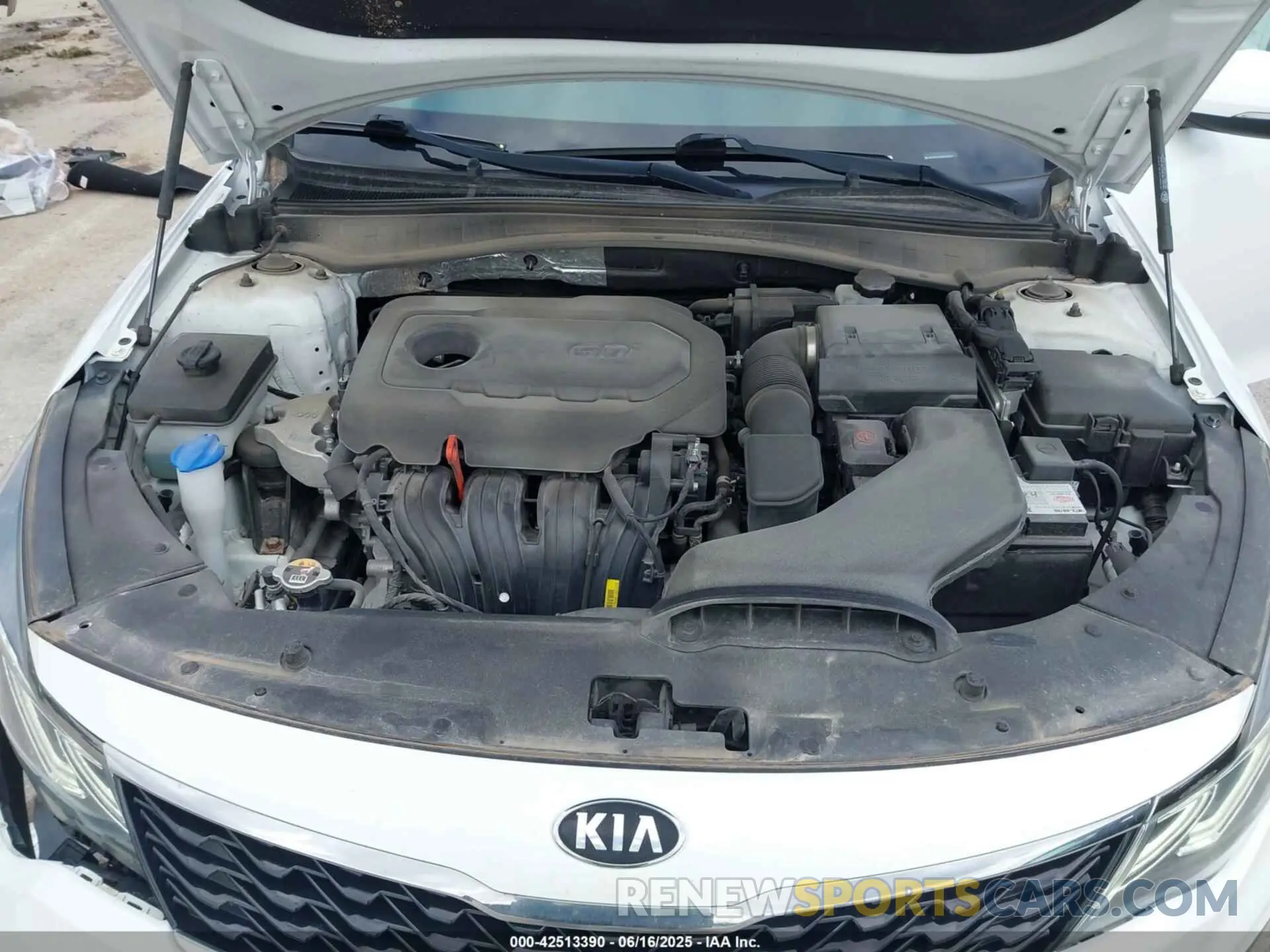 10 Photograph of a damaged car 5XXGT4L35KG355427 KIA OPTIMA 2019