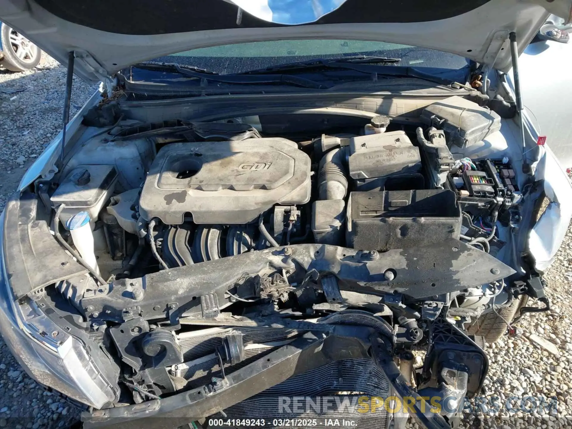 10 Photograph of a damaged car 5XXGT4L35KG359896 KIA OPTIMA 2019
