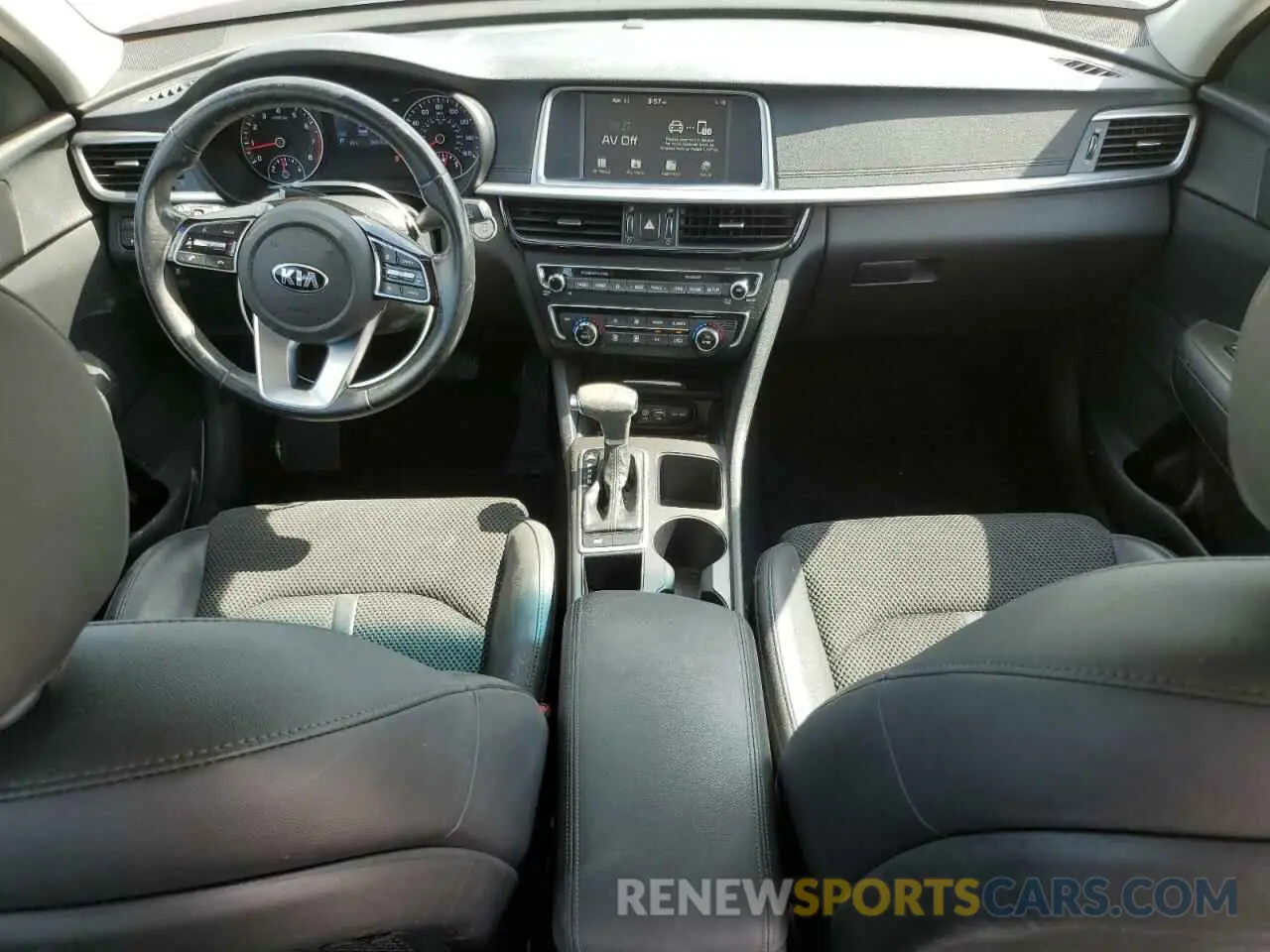 8 Photograph of a damaged car 5XXGT4L35KG362796 KIA OPTIMA 2019