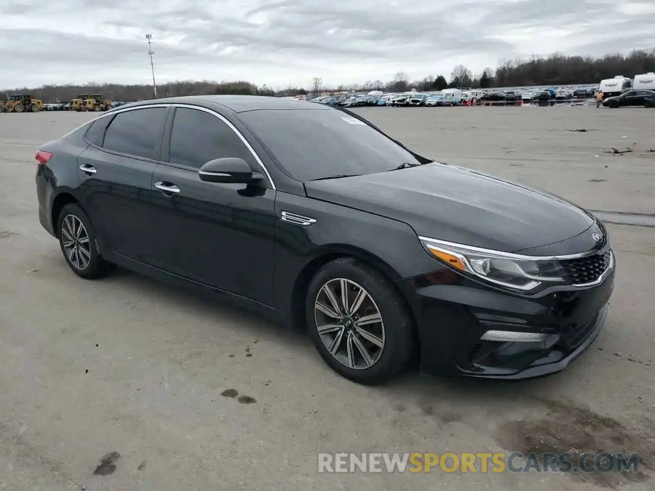 4 Photograph of a damaged car 5XXGT4L35KG368940 KIA OPTIMA 2019