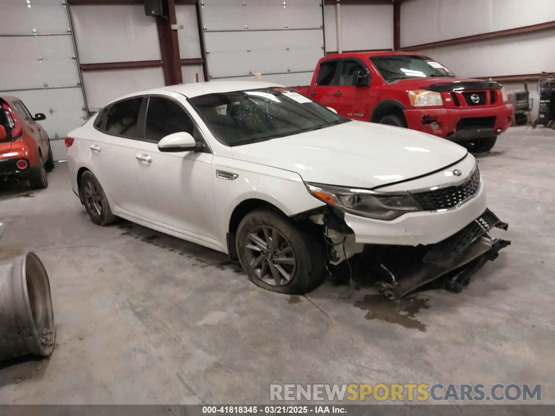 1 Photograph of a damaged car 5XXGT4L35KG375936 KIA OPTIMA 2019