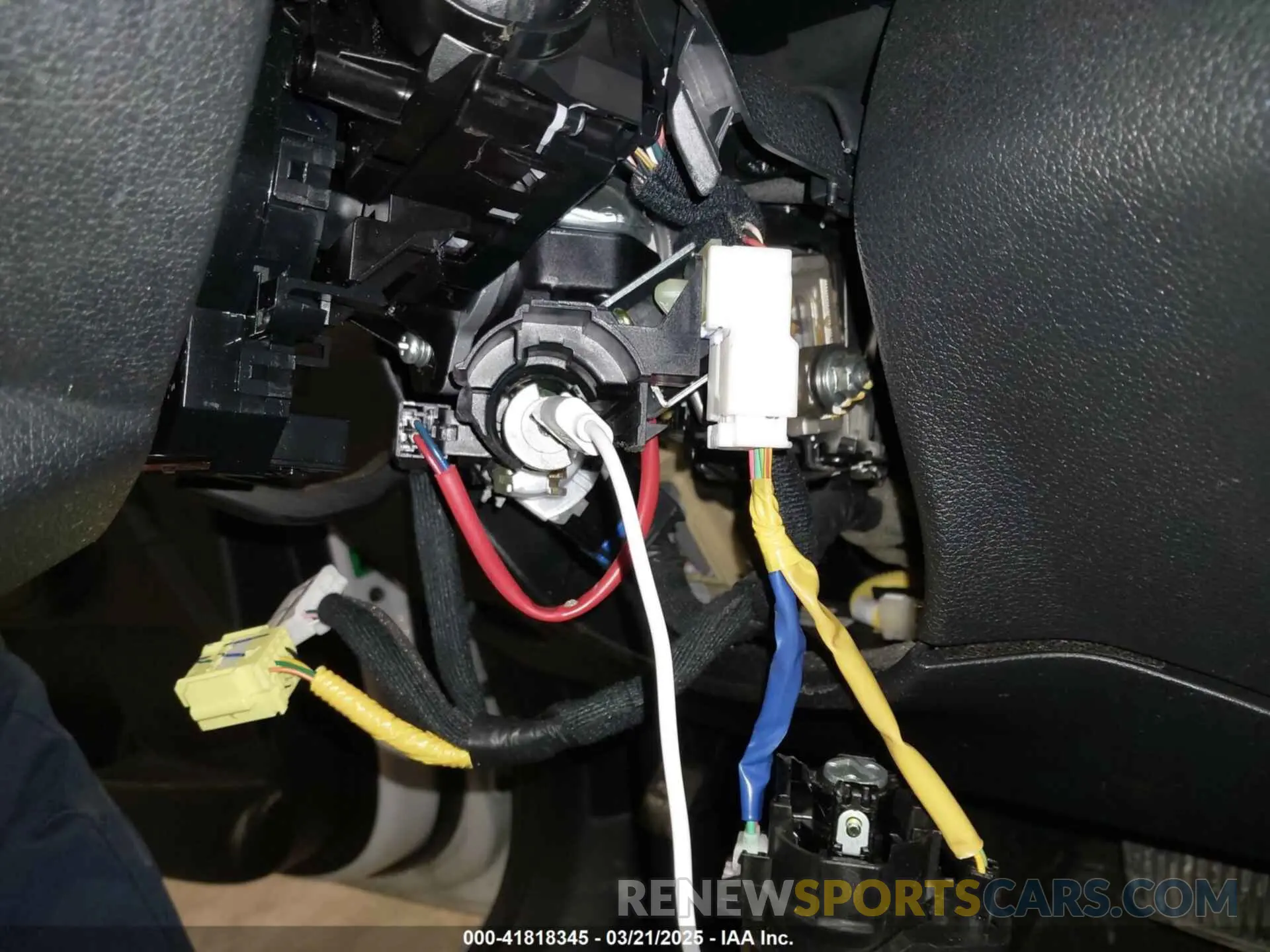 18 Photograph of a damaged car 5XXGT4L35KG375936 KIA OPTIMA 2019