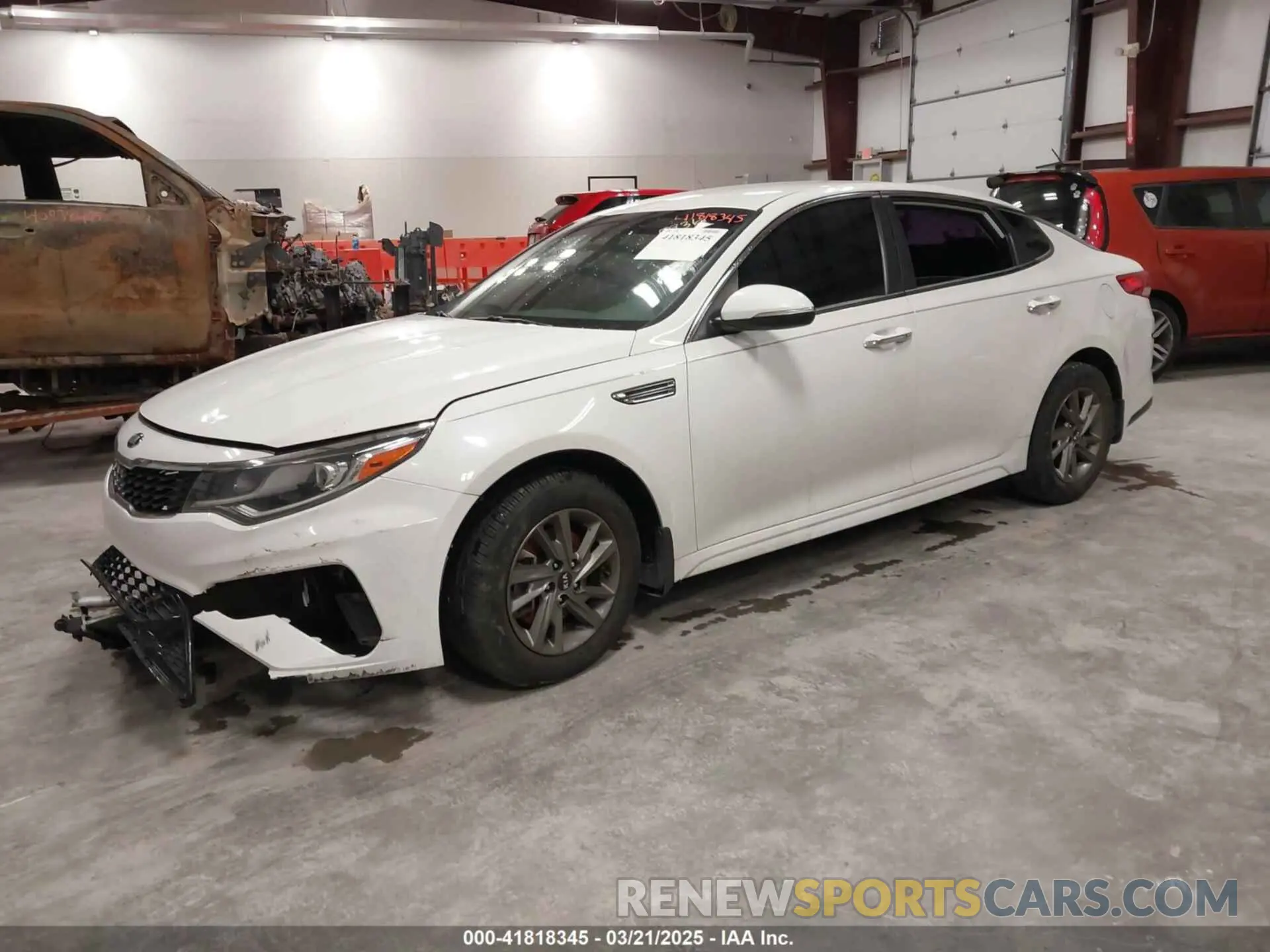 2 Photograph of a damaged car 5XXGT4L35KG375936 KIA OPTIMA 2019