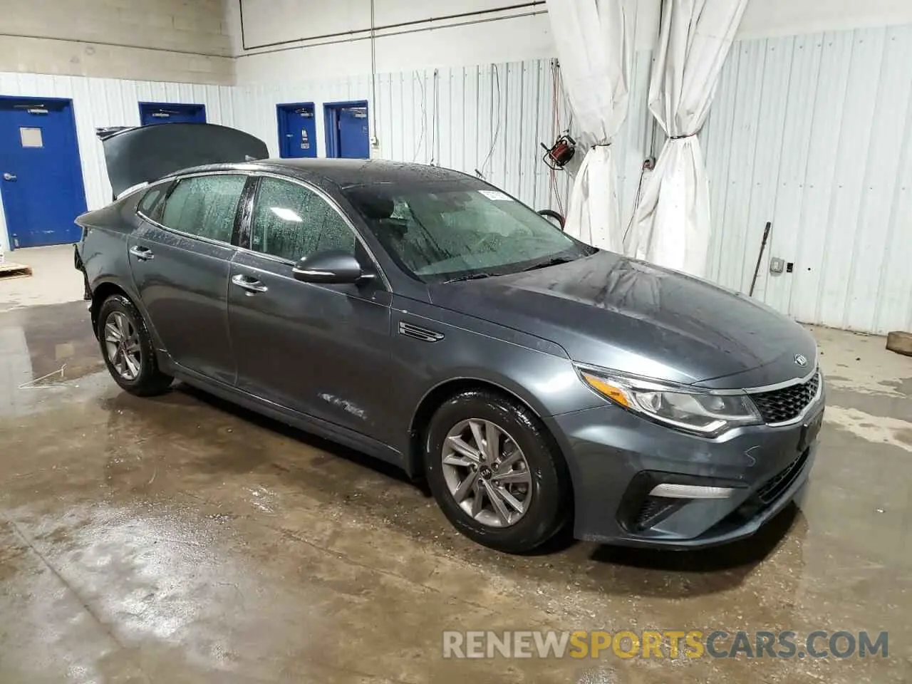 4 Photograph of a damaged car 5XXGT4L35KG377685 KIA OPTIMA 2019