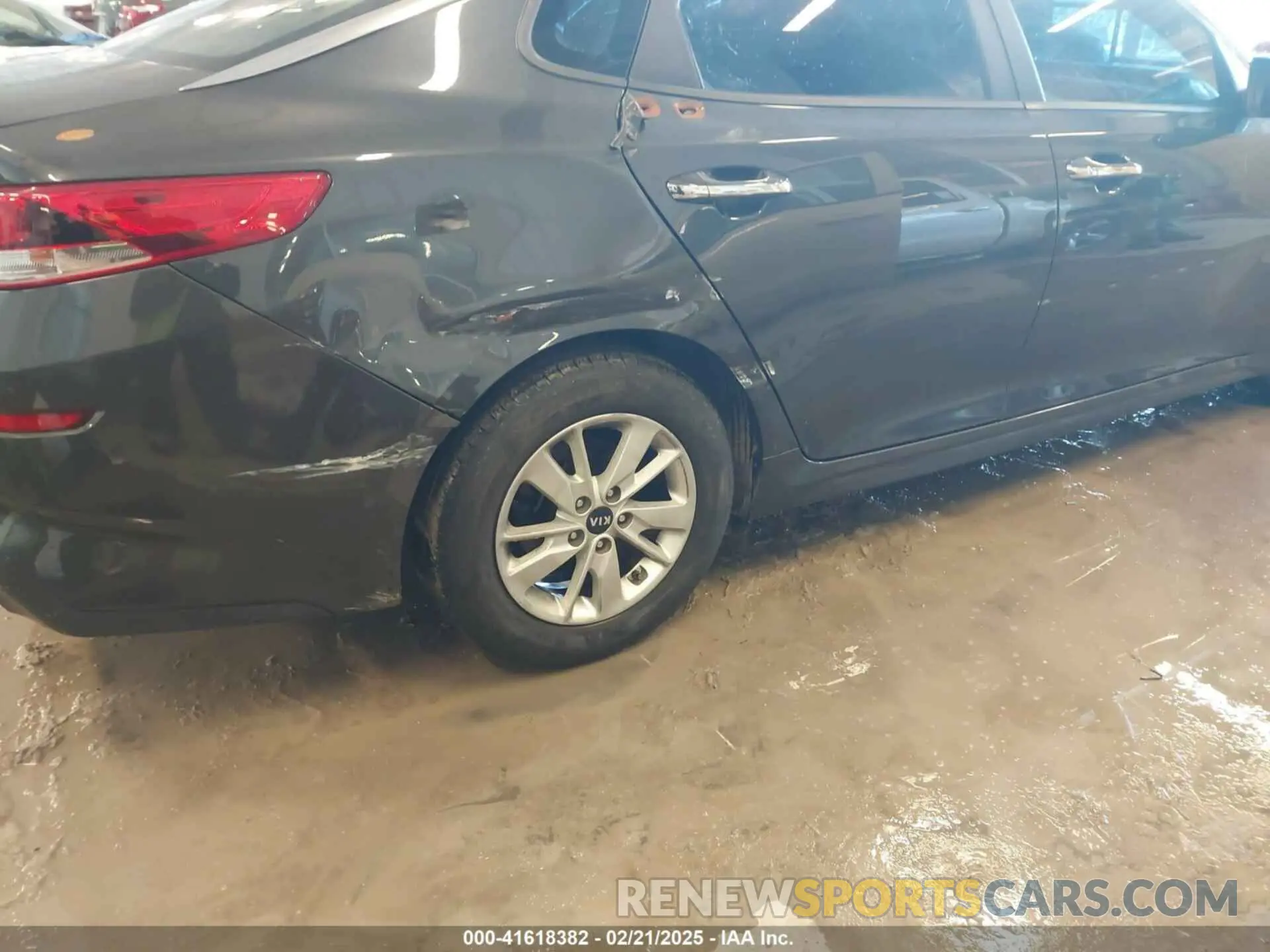 19 Photograph of a damaged car 5XXGT4L36KG279541 KIA OPTIMA 2019