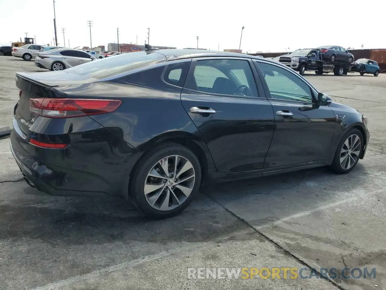 3 Photograph of a damaged car 5XXGT4L36KG279698 KIA OPTIMA 2019