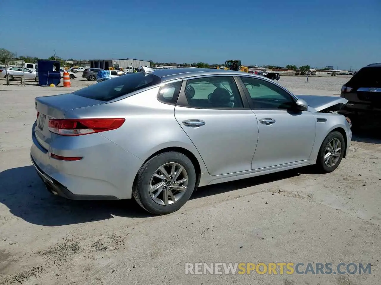 3 Photograph of a damaged car 5XXGT4L36KG288062 KIA OPTIMA 2019