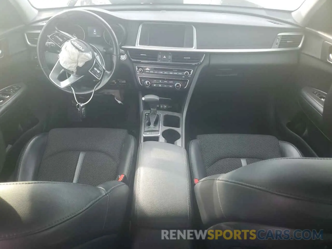 8 Photograph of a damaged car 5XXGT4L36KG290989 KIA OPTIMA 2019