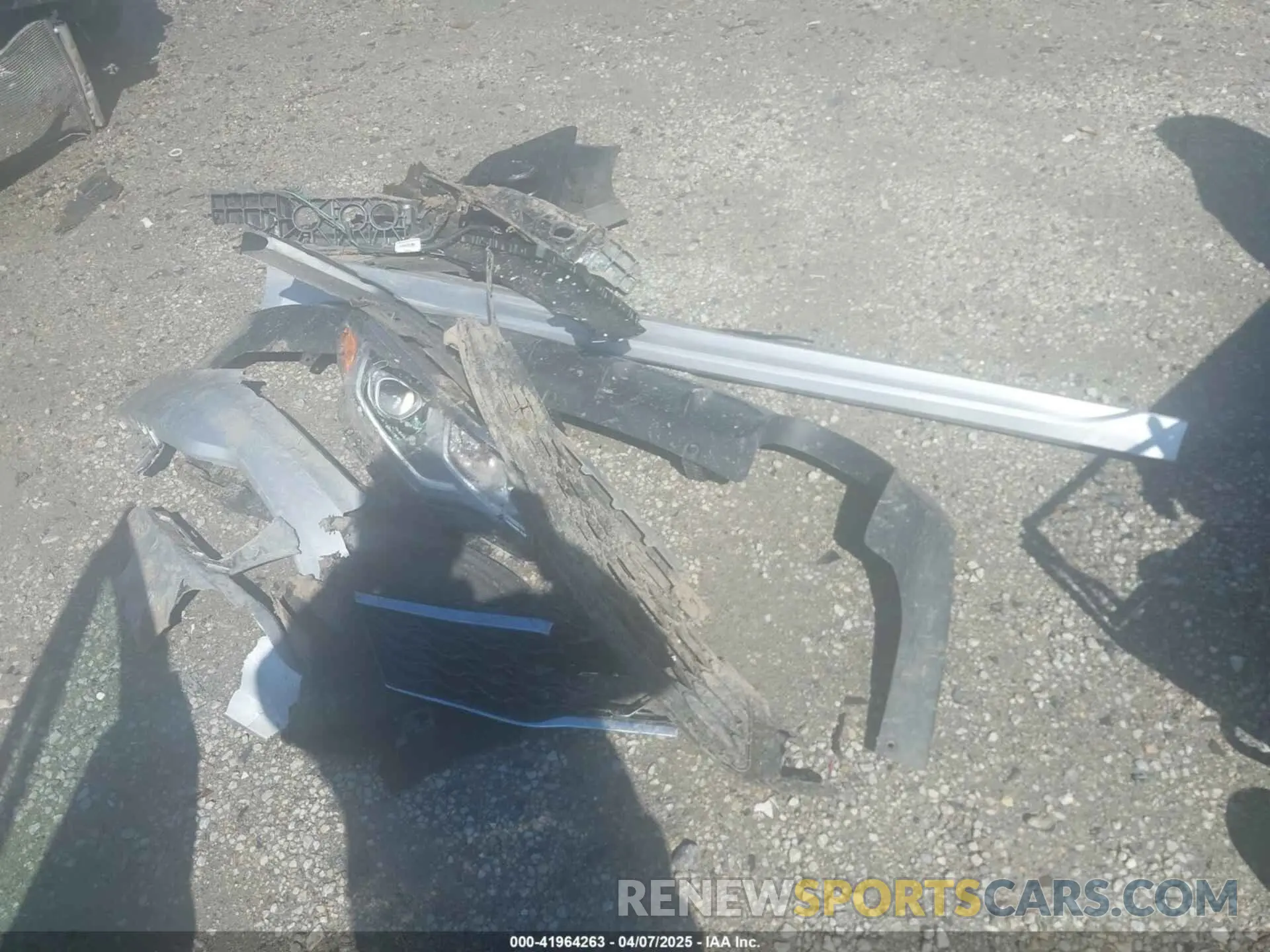 12 Photograph of a damaged car 5XXGT4L36KG292810 KIA OPTIMA 2019