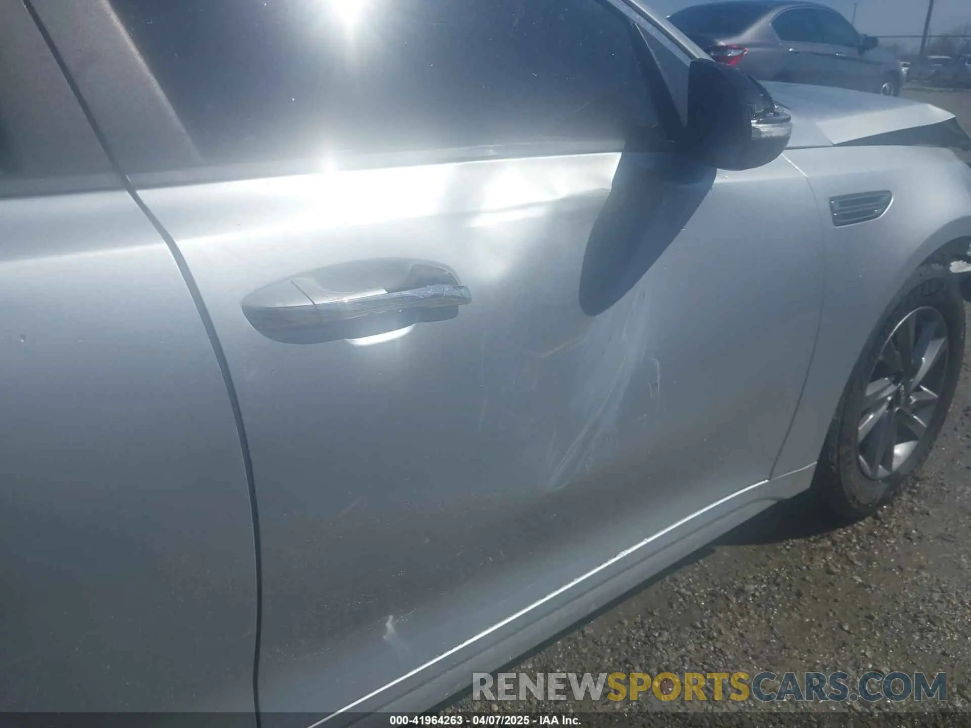 15 Photograph of a damaged car 5XXGT4L36KG292810 KIA OPTIMA 2019