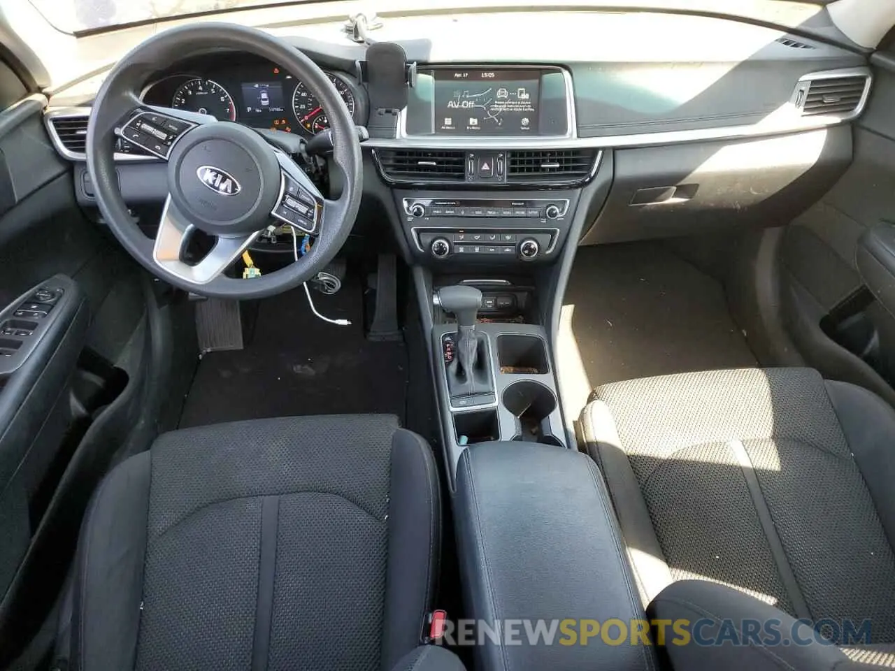 8 Photograph of a damaged car 5XXGT4L36KG296548 KIA OPTIMA 2019