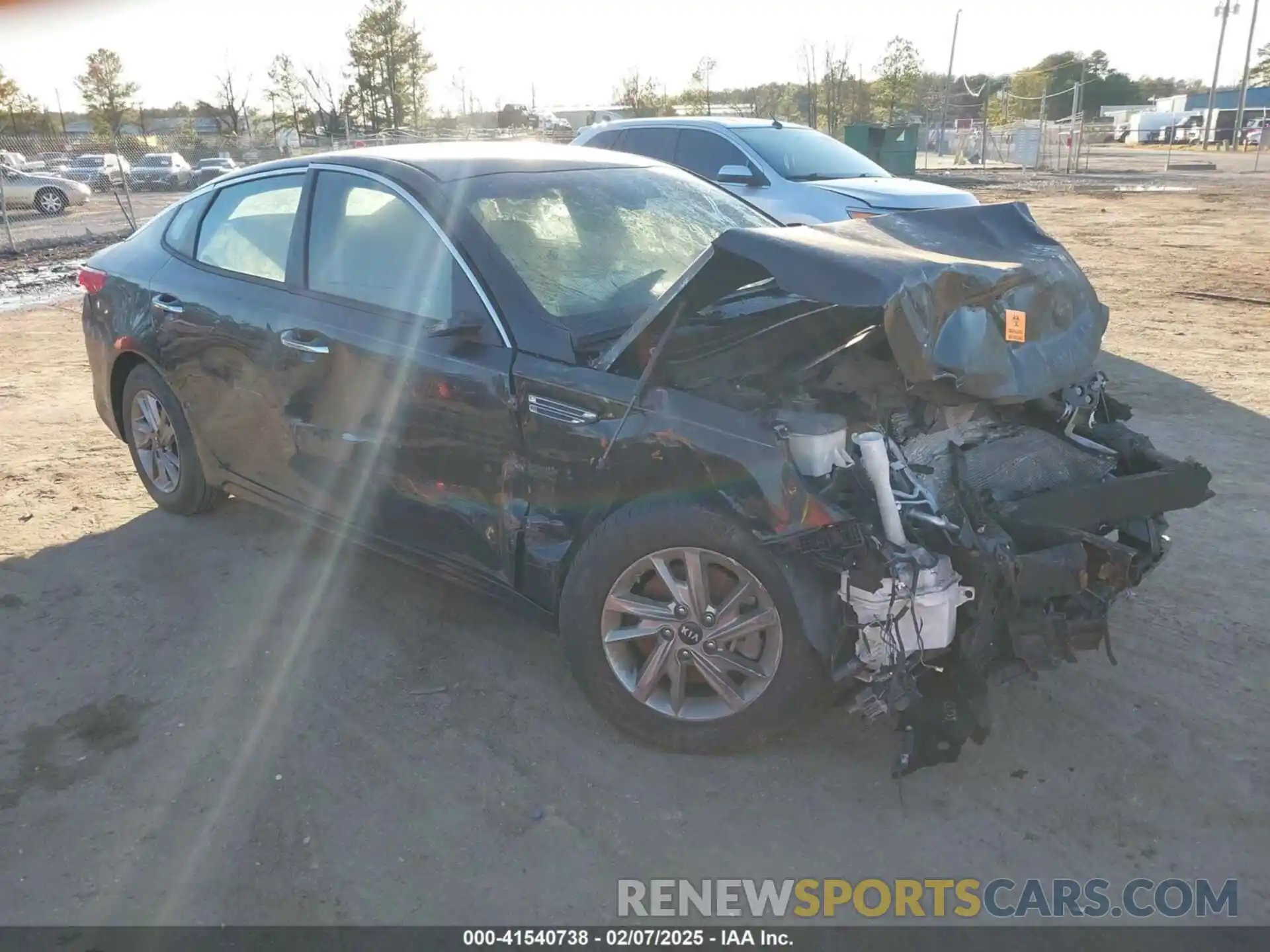 1 Photograph of a damaged car 5XXGT4L36KG296968 KIA OPTIMA 2019