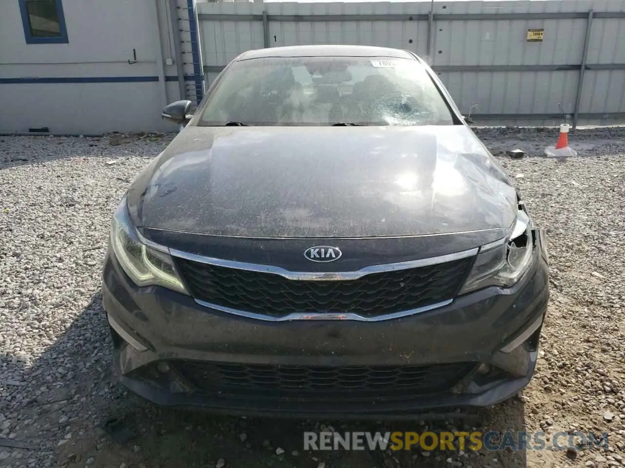 5 Photograph of a damaged car 5XXGT4L36KG306754 KIA OPTIMA 2019