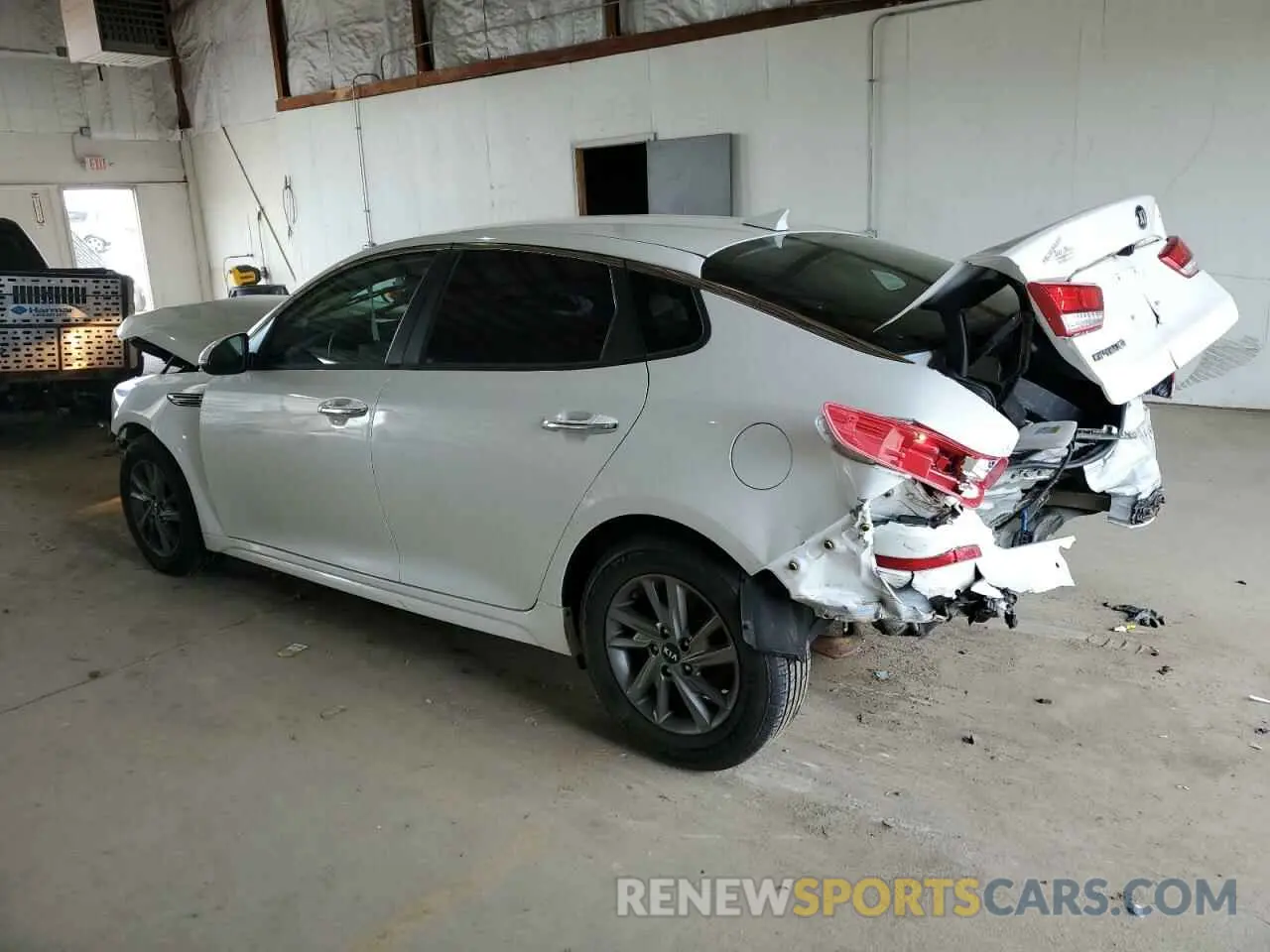 2 Photograph of a damaged car 5XXGT4L36KG310707 KIA OPTIMA 2019