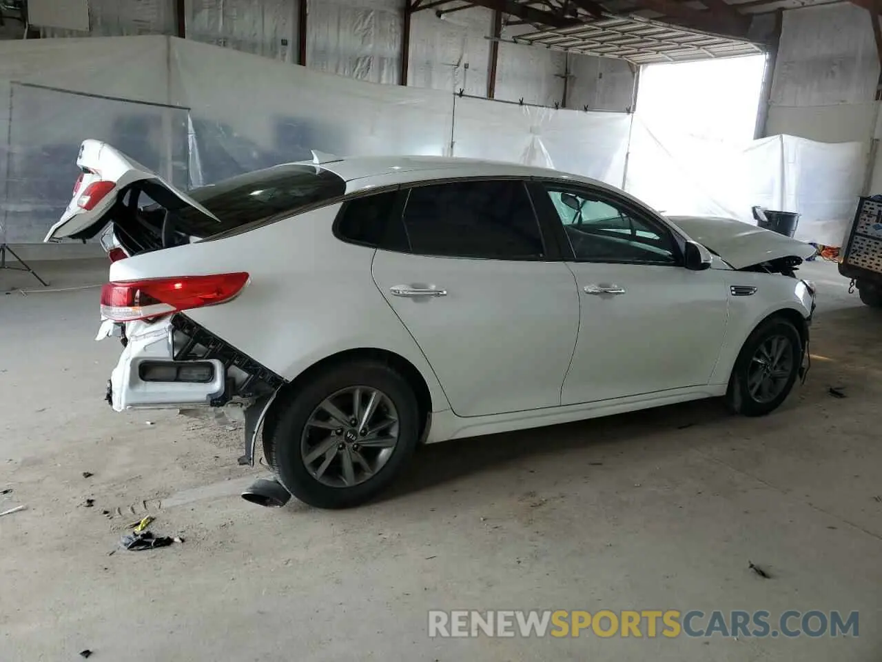 3 Photograph of a damaged car 5XXGT4L36KG310707 KIA OPTIMA 2019