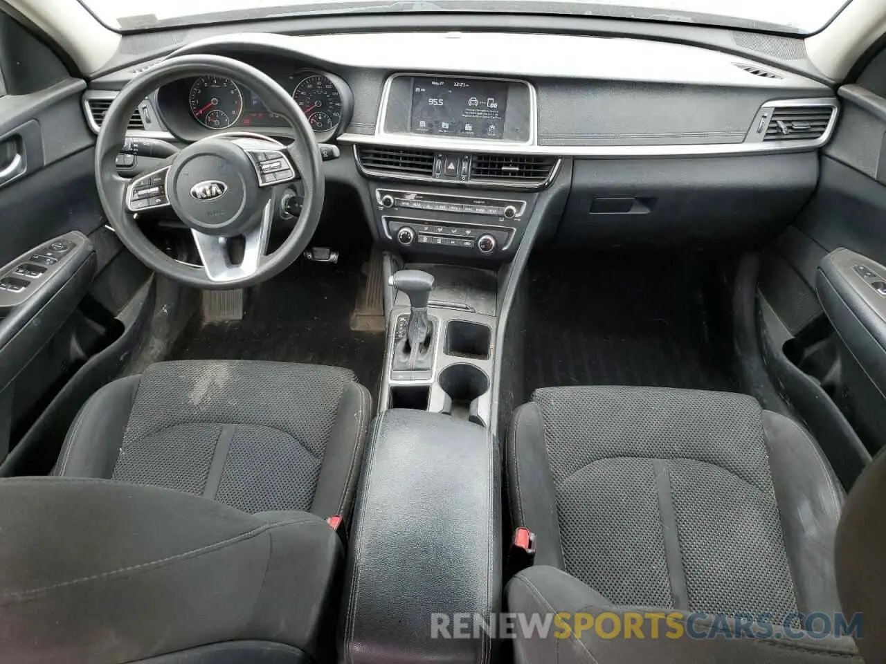 8 Photograph of a damaged car 5XXGT4L36KG320377 KIA OPTIMA 2019