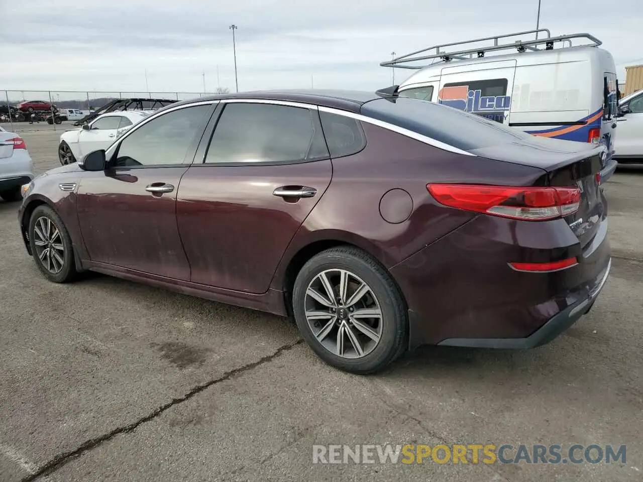 2 Photograph of a damaged car 5XXGT4L36KG321318 KIA OPTIMA 2019