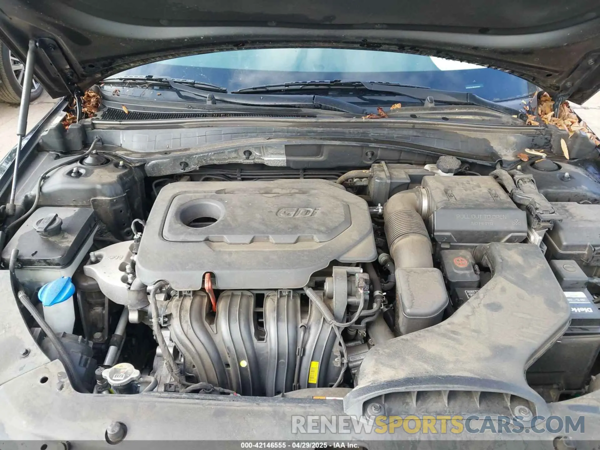 10 Photograph of a damaged car 5XXGT4L36KG335090 KIA OPTIMA 2019