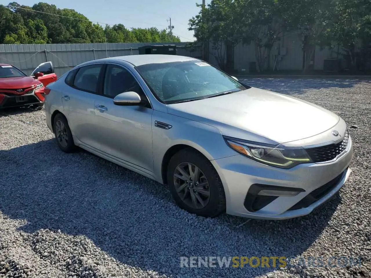 4 Photograph of a damaged car 5XXGT4L36KG336918 KIA OPTIMA 2019