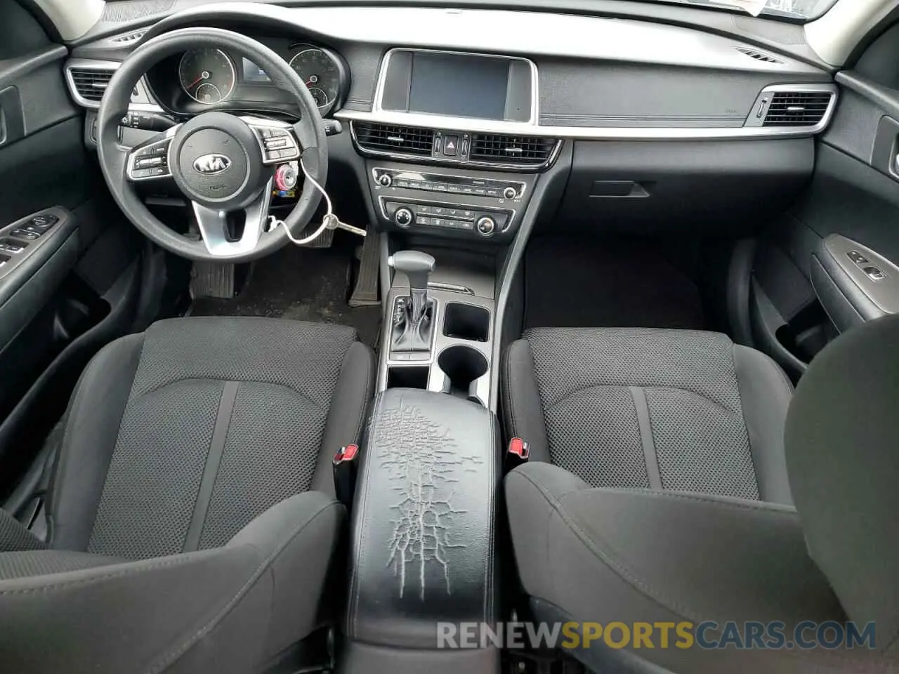 8 Photograph of a damaged car 5XXGT4L36KG338247 KIA OPTIMA 2019